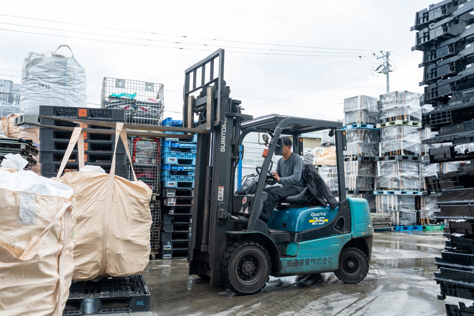 指定業者様より入荷